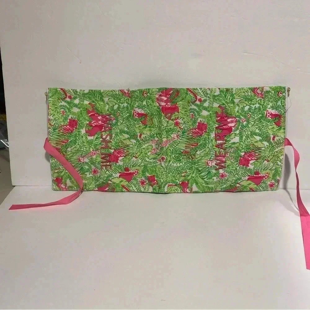 Lilly Pulitzer Wash Me Wear Me Travel Laundry‎ Bag Backyard Safari Green Pink - Picture 5 of 5